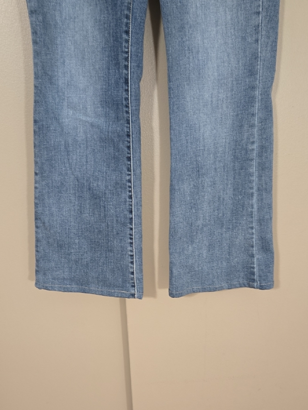 Judy Blue Light Blue Boot Cut Jeans Size 7/28 - Picture 3 of 8